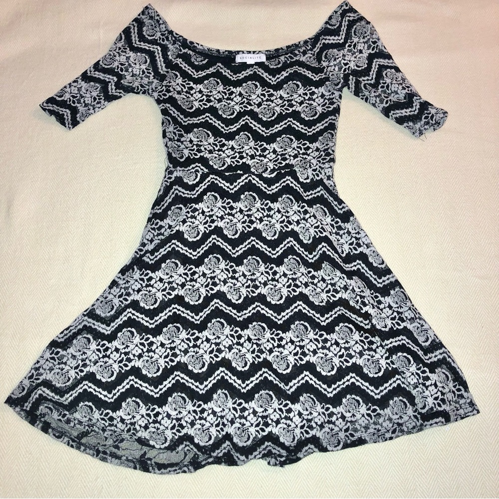 Socialite XS Dress Black Lace Cream Floral Stripe